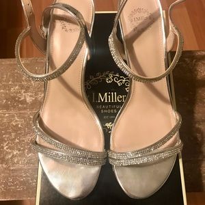 L.Miller silver dress sandals